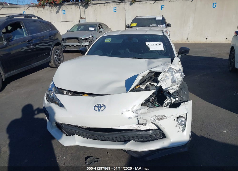 2018 TOYOTA 86 VIN: JF1ZNAE19J9701588
