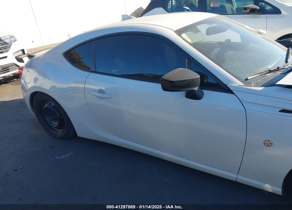 2018 TOYOTA 86 VIN: JF1ZNAE19J9701588