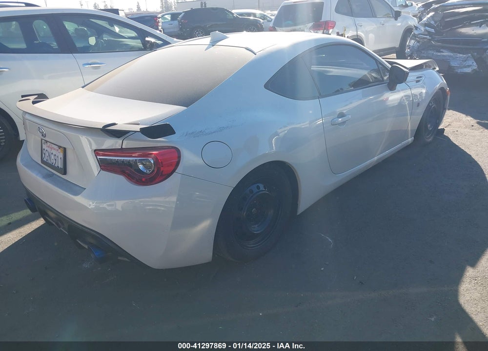 2018 TOYOTA 86 VIN: JF1ZNAE19J9701588