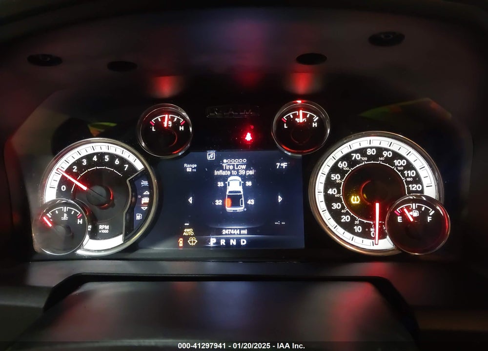2016 RAM 1500 VIN: 1C6RR7TT2GS287097
