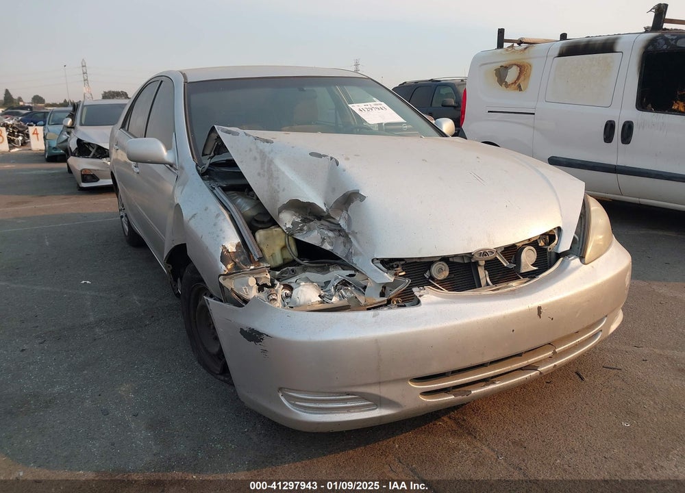 2003 TOYOTA CAMRY LE VIN: JTDBE32KX30236833