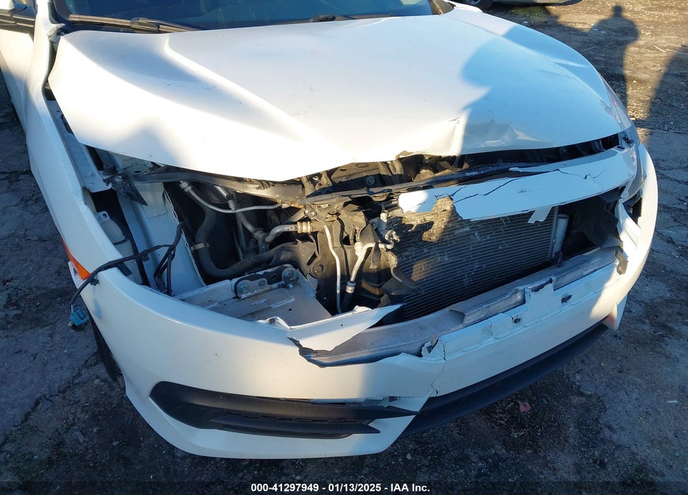 2018 HONDA CIVIC VIN: 2HGFC2F73JH568288