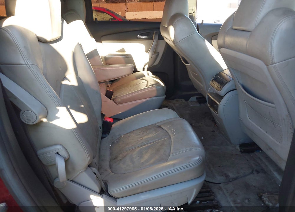 2008 GMC ACADIA SLT-2 VIN: 1GKER337X8J243508