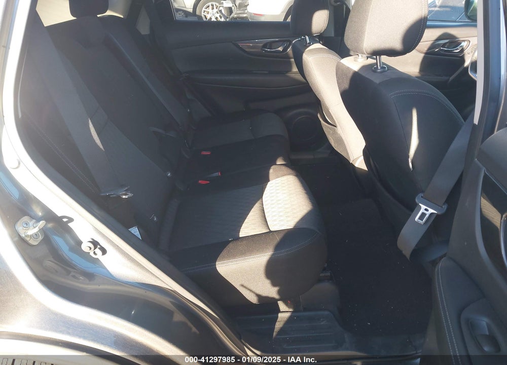 2020 NISSAN ROGUE SV FWD VIN: JN8AT2MTXLW000394