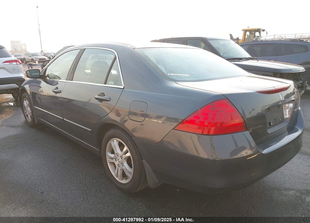 2007 HONDA ACCORD 2.4 EX VIN: 1HGCM56707A095992