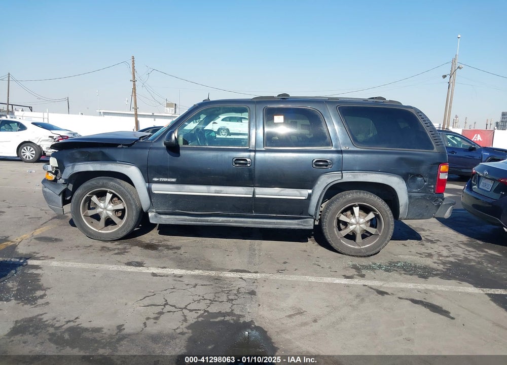 2002 CHEVROLET TAHOE LT VIN: 1GNEK13TX2R324834