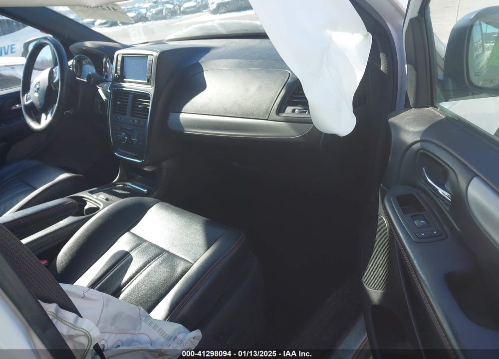2019 DODGE GRAND CARAVAN VIN: 2C4RDGEG6KR674494