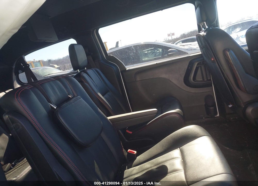 2019 DODGE GRAND CARAVAN VIN: 2C4RDGEG6KR674494