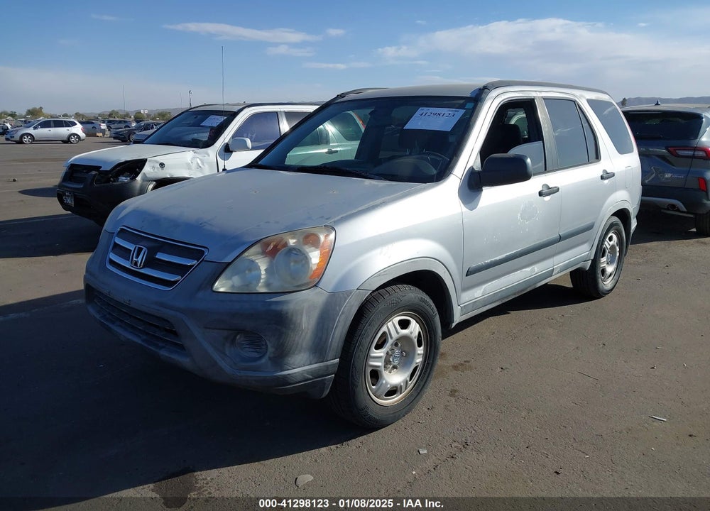 2005 HONDA CR-V LX VIN: JHLRD68565C003539