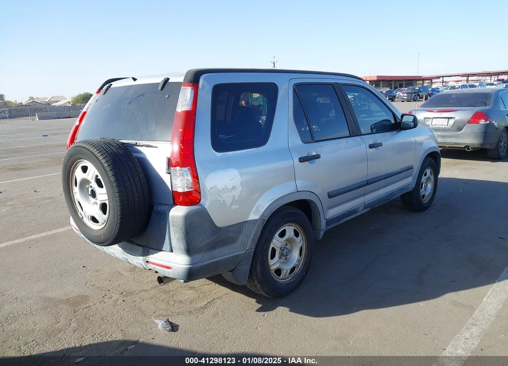 2005 HONDA CR-V LX VIN: JHLRD68565C003539