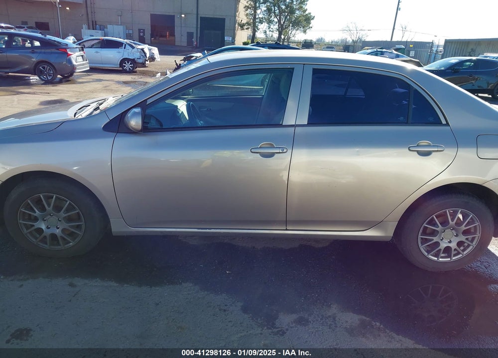 2010 TOYOTA COROLLA LE VIN: 1NXBU4EE0AZ233827