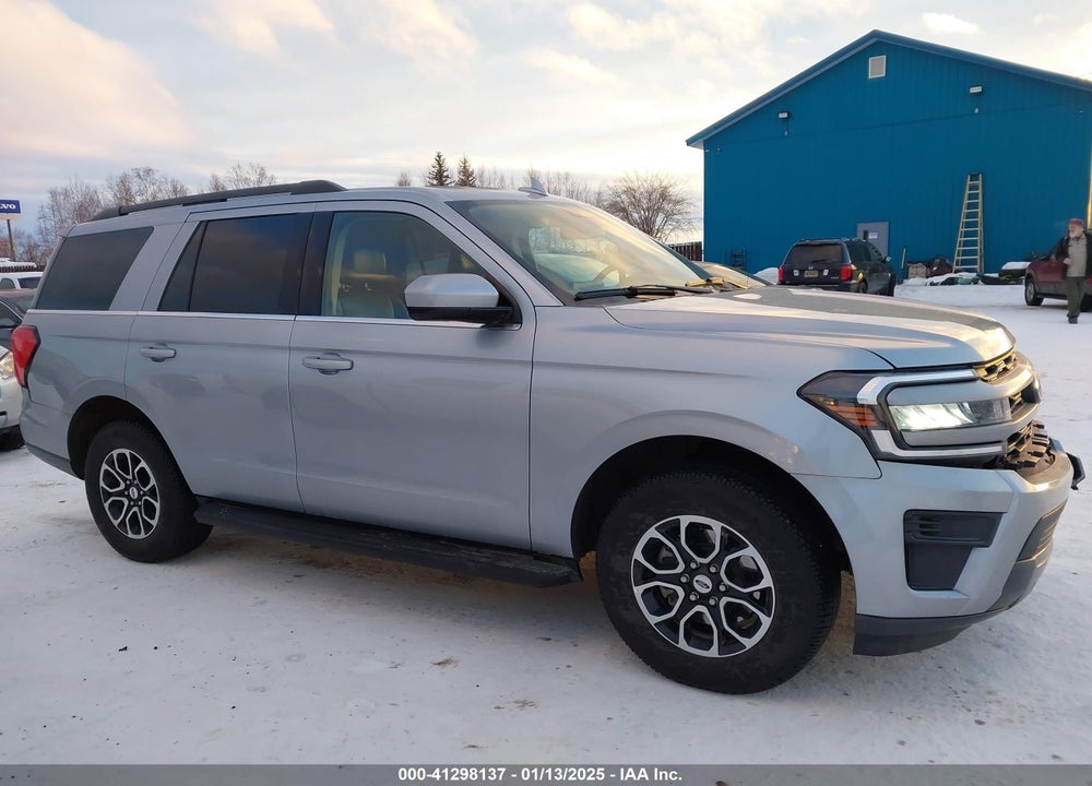 2024 FORD EXPEDITION XLT VIN: 1FMJU1J83REA40474