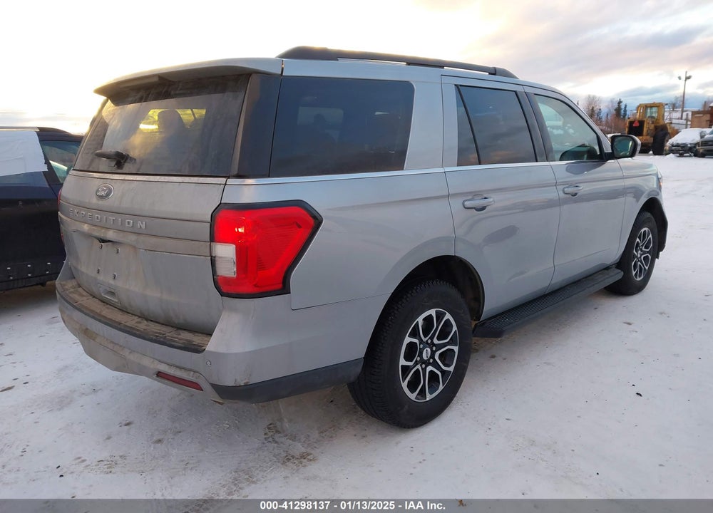 2024 FORD EXPEDITION XLT VIN: 1FMJU1J83REA40474