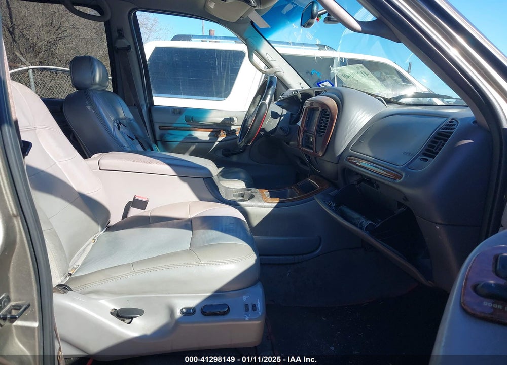 2001 LINCOLN NAVIGATOR VIN: 5LMEU27R41LJ31080