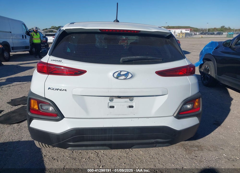 2019 HYUNDAI KONA SE VIN: KM8K12AAXKU256565