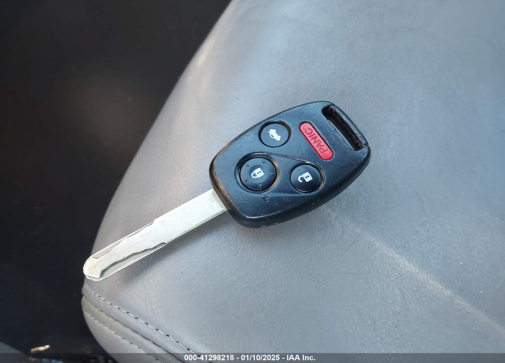 2012 HONDA CIVIC VIN: 2HGFB2F93CH508700
