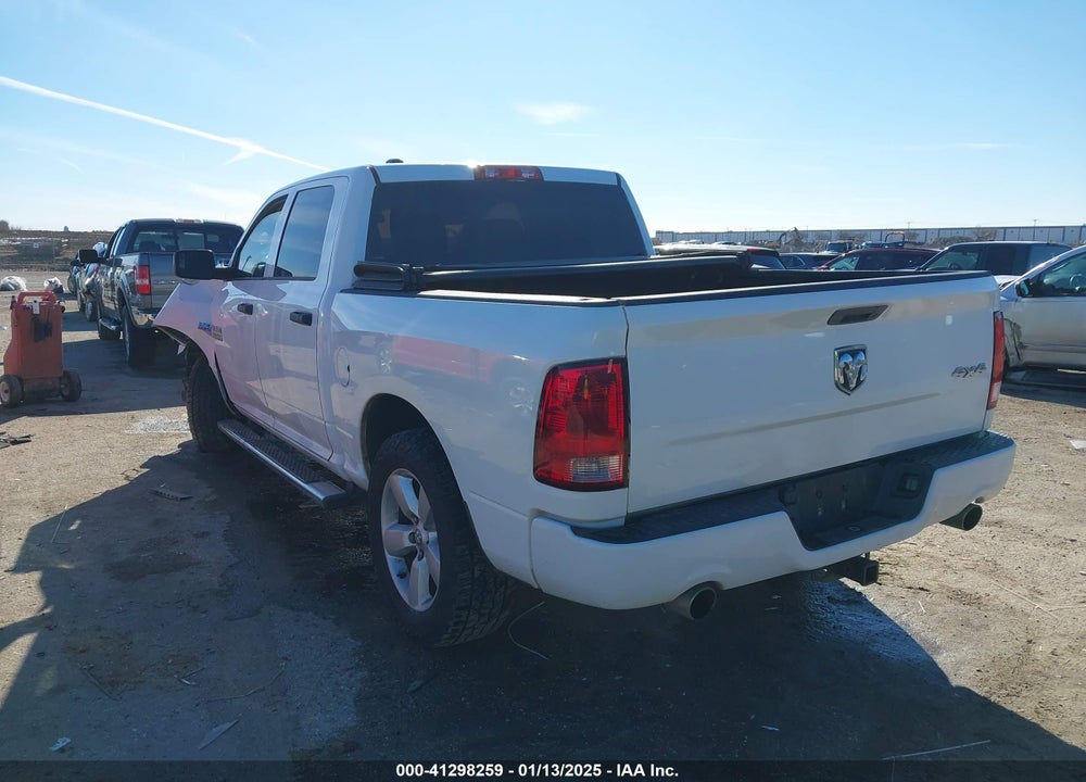 2013 RAM 1500 VIN: 1C6RR7KT7DS671339