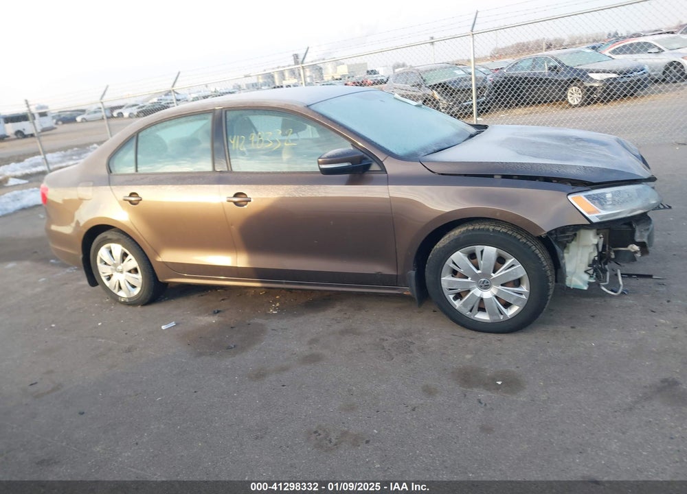2011 VOLKSWAGEN JETTA VIN: 3VWDX7AJ7BM385096