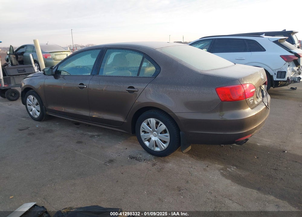 2011 VOLKSWAGEN JETTA VIN: 3VWDX7AJ7BM385096