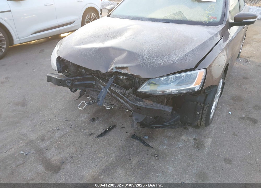 2011 VOLKSWAGEN JETTA VIN: 3VWDX7AJ7BM385096