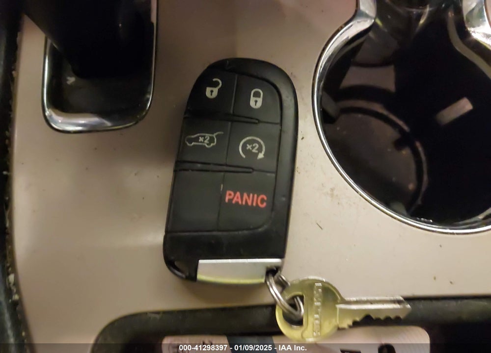 2015 JEEP GRAND CHEROKEE VIN: 1C4RJFAG3FC607827