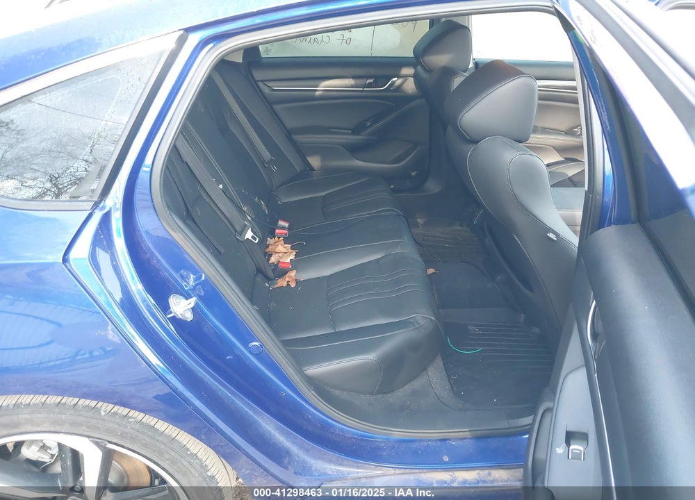 2022 HONDA ACCORD VIN: 1HGCV1F43NA091167
