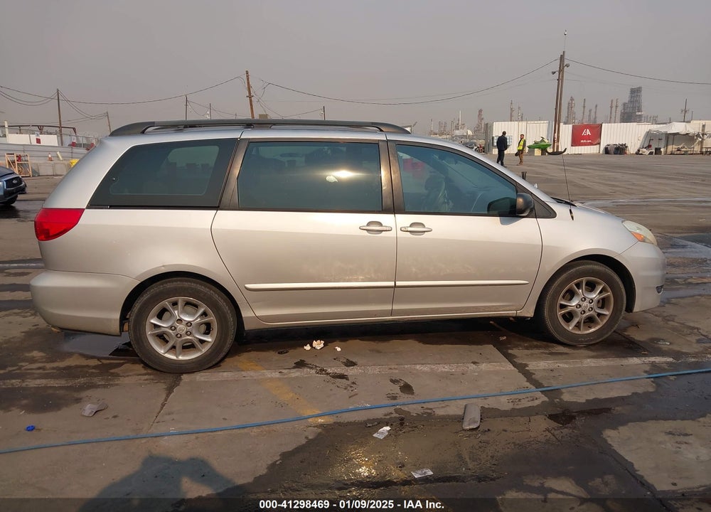 2006 TOYOTA SIENNA CE VIN: 5TDZA23C06S411748
