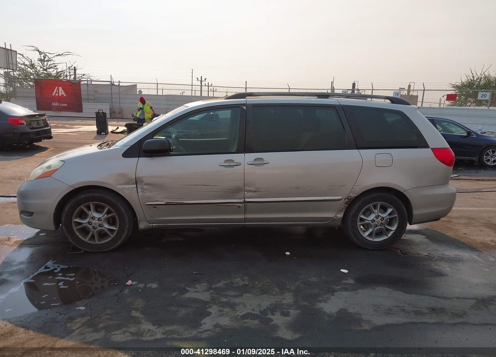 2006 TOYOTA SIENNA CE VIN: 5TDZA23C06S411748