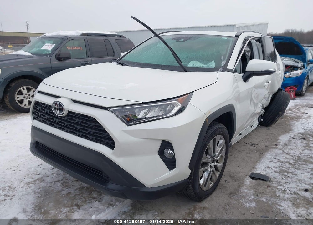 2021 TOYOTA RAV4 XLE PREMIUM VIN: 2T3A1RFV0MW208986