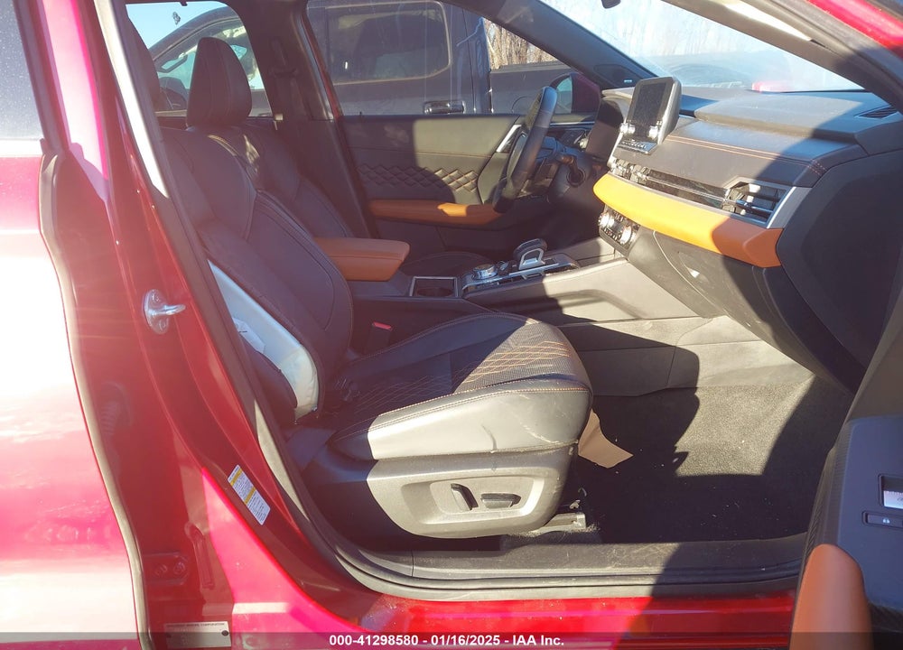 2024 MITSUBISHI OUTLANDER SEL 2.5 S-AWC/SEL BLACK EDITION S-AWC/SEL PLATINUM EDITION S-AWC VIN: JA4J4WA89RZ004275