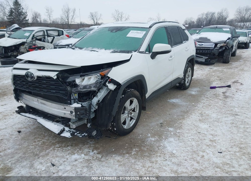 2019 TOYOTA RAV4 XLE VIN: 2T3P1RFV3KW024536