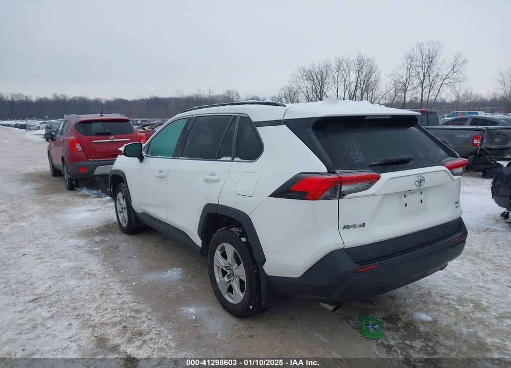 2019 TOYOTA RAV4 XLE VIN: 2T3P1RFV3KW024536