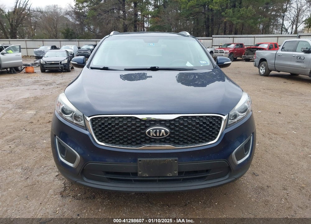2016 KIA SORENTO 2.4L LX VIN: 5XYPG4A33GG181822