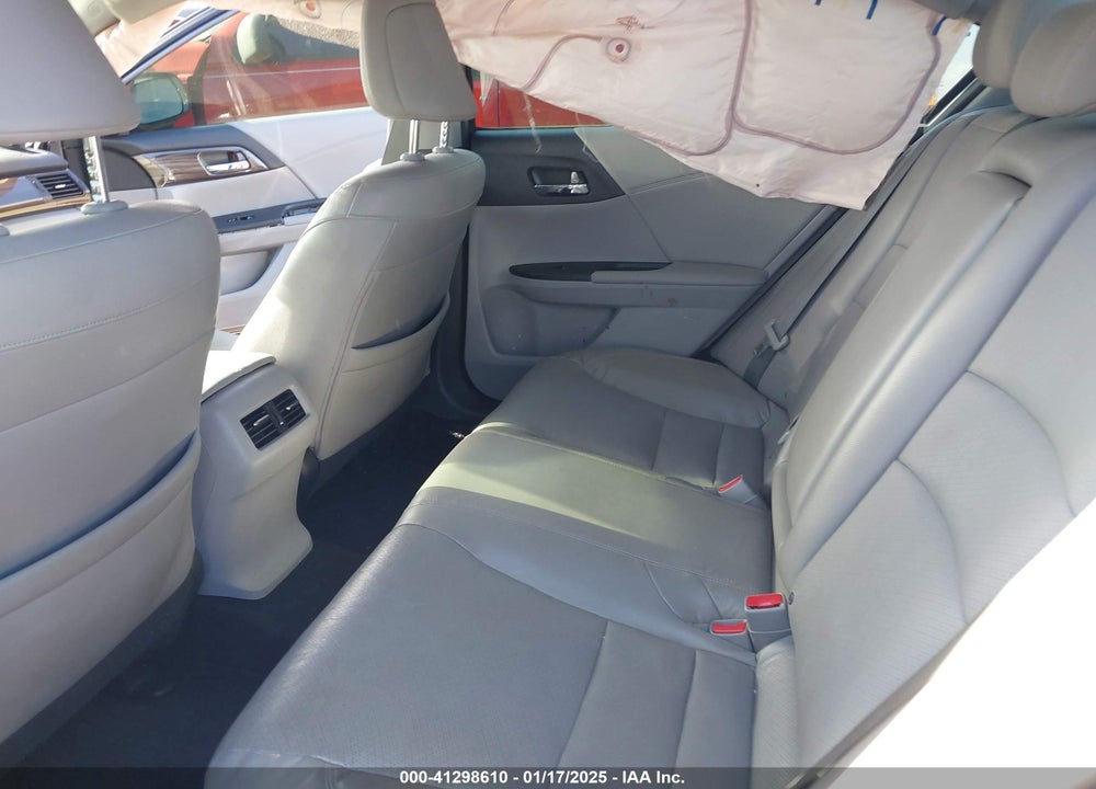 2016 HONDA ACCORD VIN: 1HGCR3F87GA017420