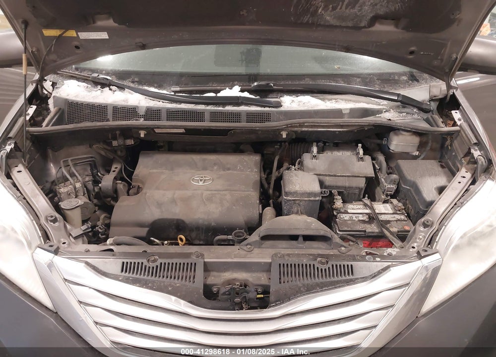 2011 TOYOTA SIENNA XLE LIMITED VIN: 5TDDK3DC1BS010103