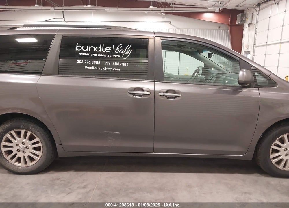 2011 TOYOTA SIENNA XLE LIMITED VIN: 5TDDK3DC1BS010103