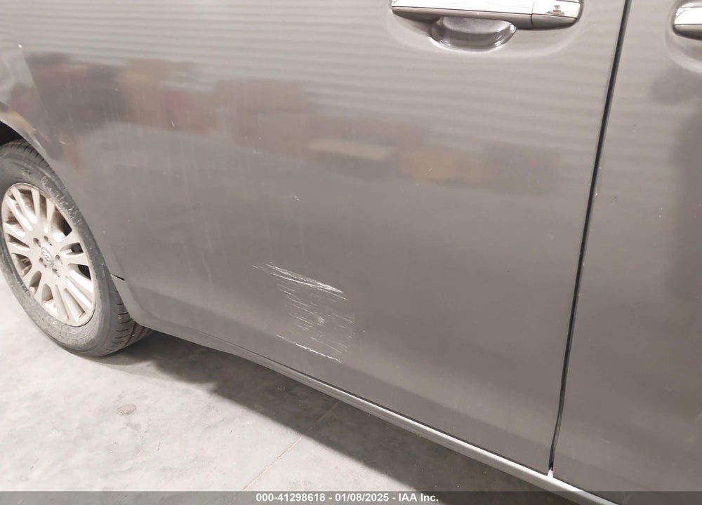 2011 TOYOTA SIENNA XLE LIMITED VIN: 5TDDK3DC1BS010103