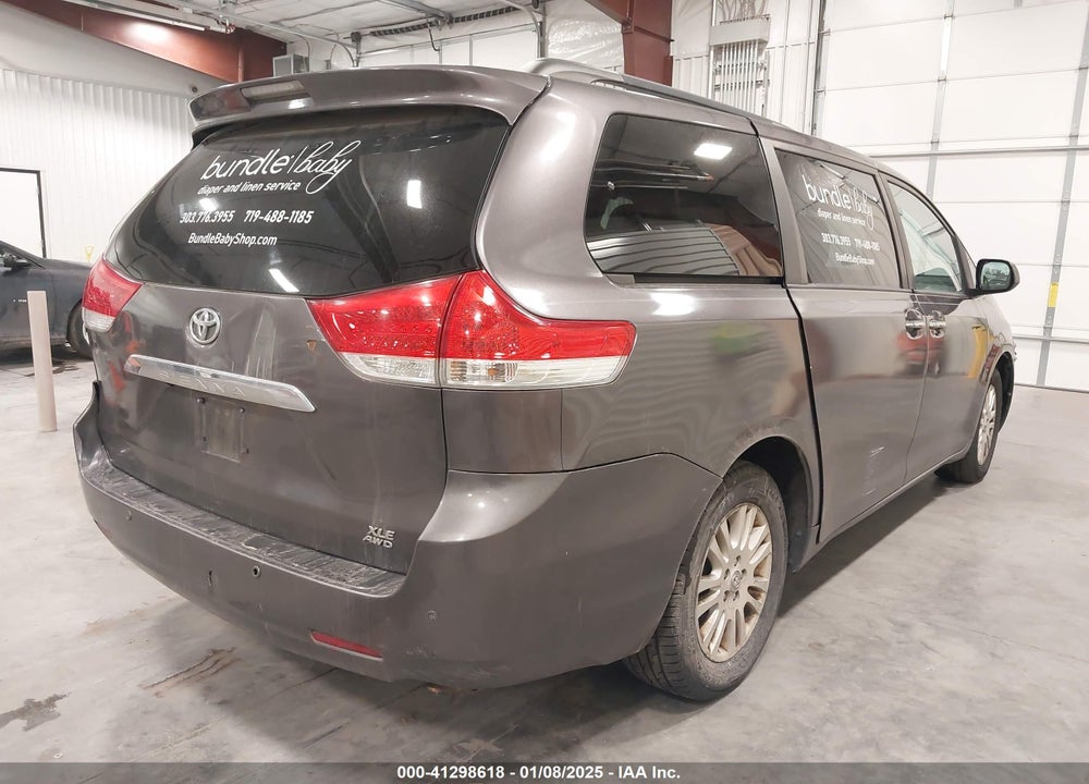 2011 TOYOTA SIENNA XLE LIMITED VIN: 5TDDK3DC1BS010103