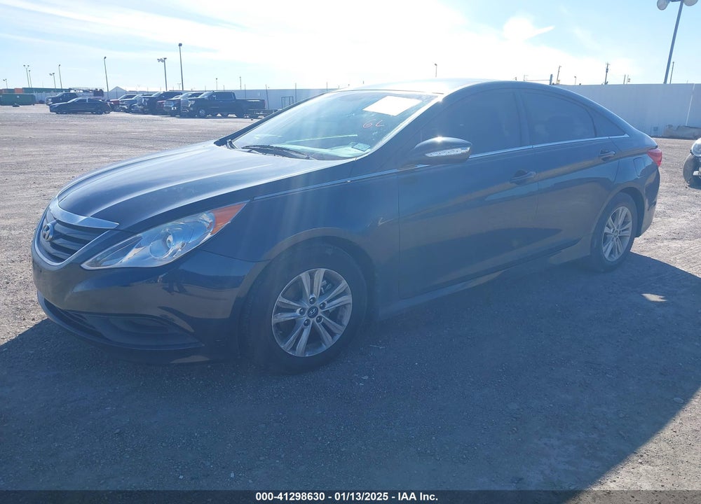 2014 HYUNDAI SONATA VIN: 5NPEB4AC2EH821806