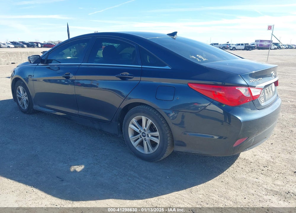 2014 HYUNDAI SONATA VIN: 5NPEB4AC2EH821806