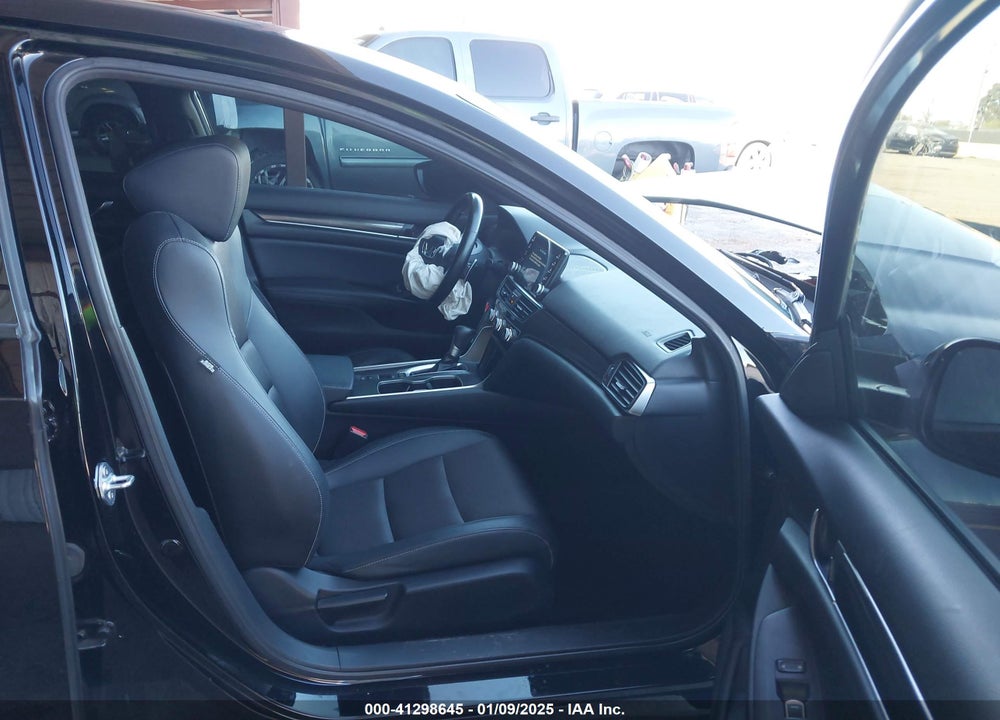 2022 HONDA ACCORD VIN: 1HGCV1F34NA017764
