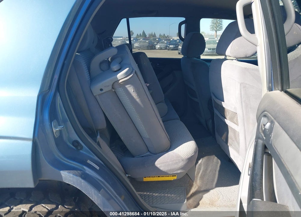 2004 TOYOTA 4RUNNER SR5 V6 VIN: JTEBU14R340045172
