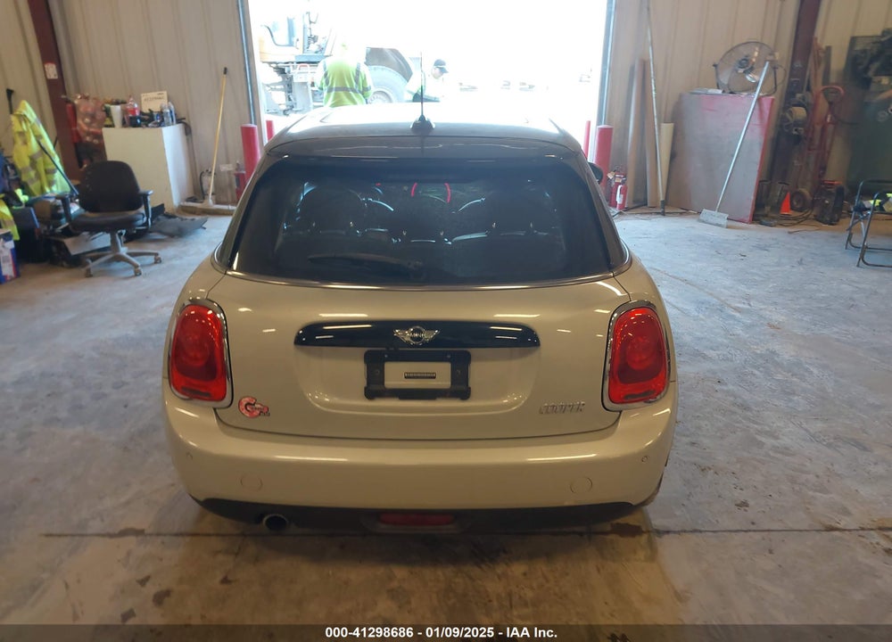 2018 MINI HARDTOP VIN: WMWXU1C50J2F79271