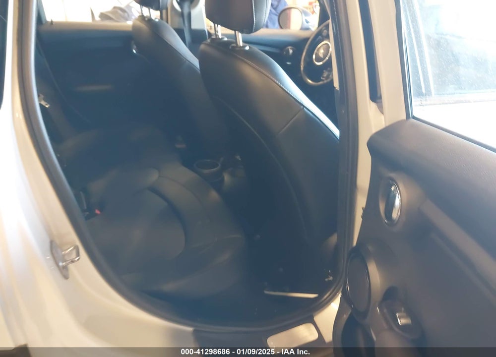 2018 MINI HARDTOP VIN: WMWXU1C50J2F79271