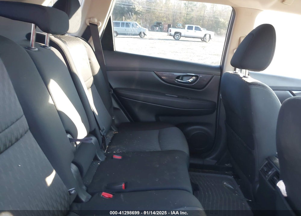 2020 NISSAN ROGUE SV FWD VIN: JN8AT2MT7LW006623