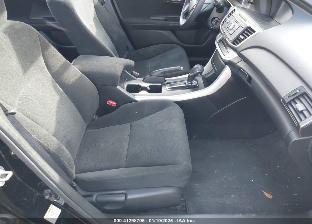 2013 HONDA ACCORD VIN: 1HGCR2F31DA230499