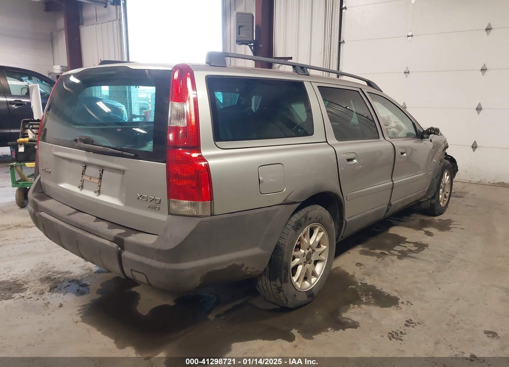 2004 VOLVO XC70 2.5T VIN: YV1SZ59H341158184