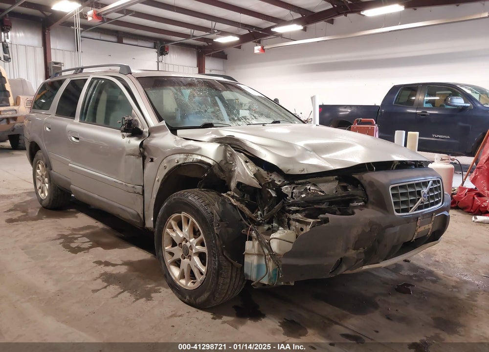 2004 VOLVO XC70 2.5T VIN: YV1SZ59H341158184