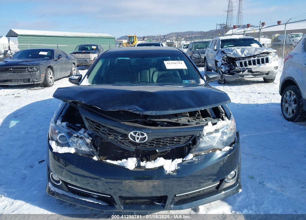 2014 TOYOTA CAMRY SE VIN: 4T1BF1FK7EU469099