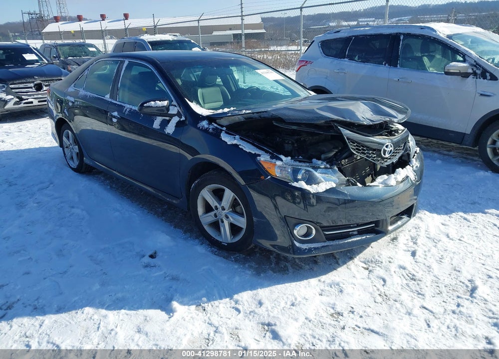 2014 TOYOTA CAMRY SE VIN: 4T1BF1FK7EU469099